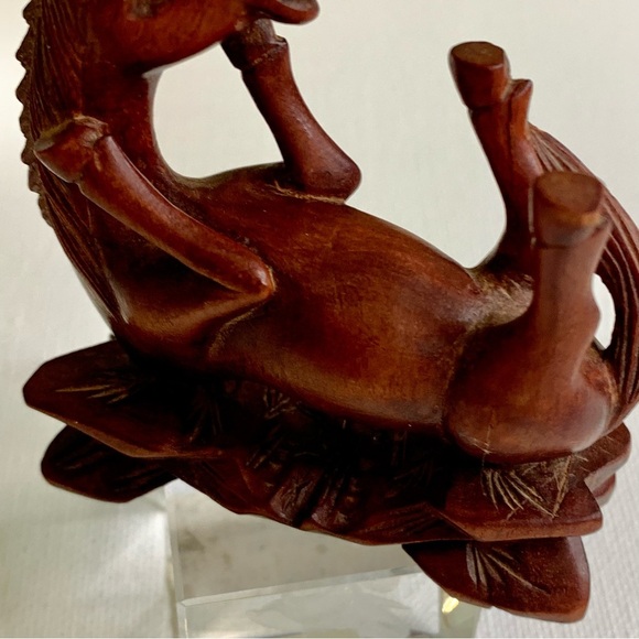 Vintage Red Boxwood Hand Carved Horse Netsuke Figurine W Inset Glass Eyes 2.75" - Picture 4 of 16